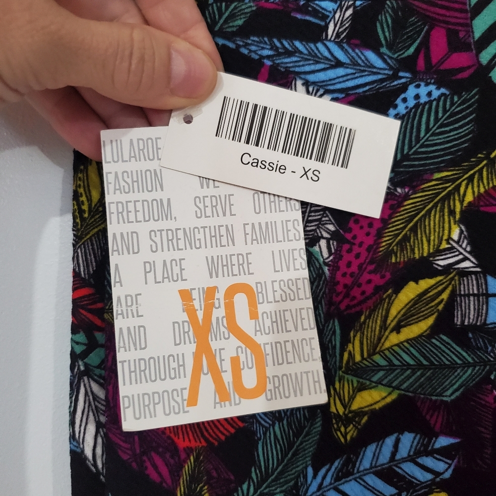 NWT Lularoe Cassie skirt - Picture 3 of 6